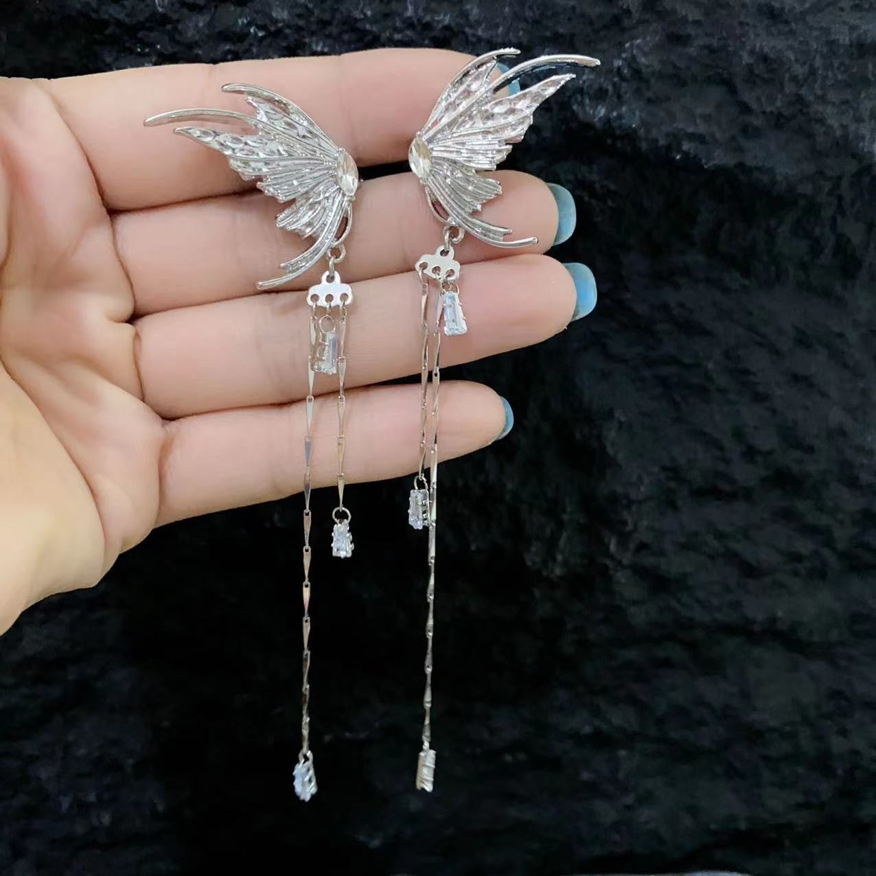 Fancy Butterfly Long Tassel Ear cuff