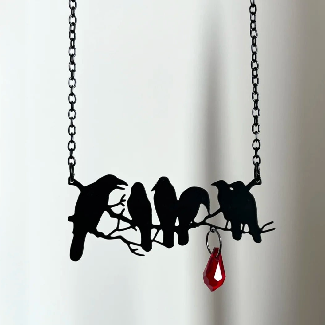 Mystric Unisex Vintage Black Ravens Blood Necklace