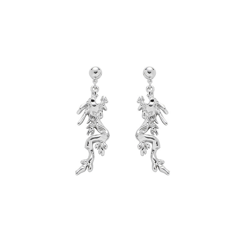 Chic Designer Silver Dragon Earring