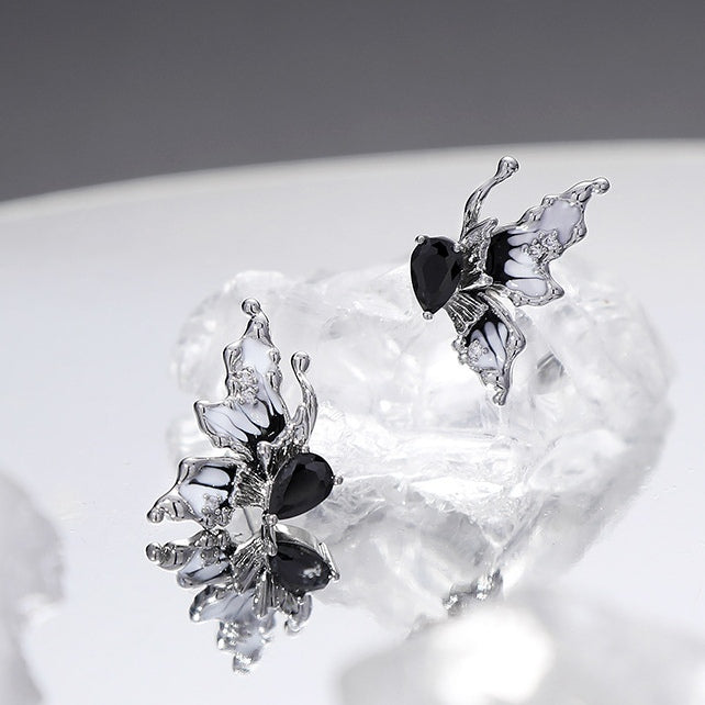 Chic Y2K Girl Black & White Butterfly Stud Earring