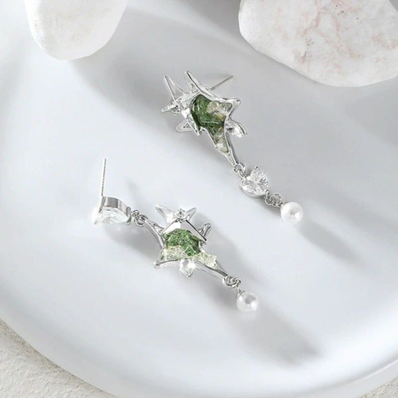 Designer Chic Girl Green Star Pearl Stud Earring