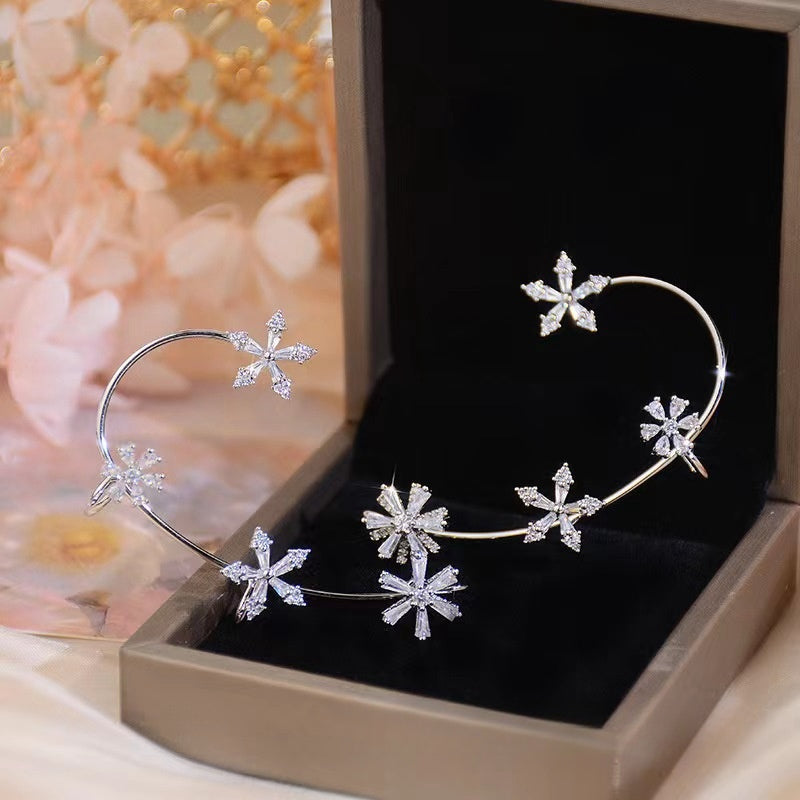 Cute Women Silver Flower Rotatable Ear Cuff