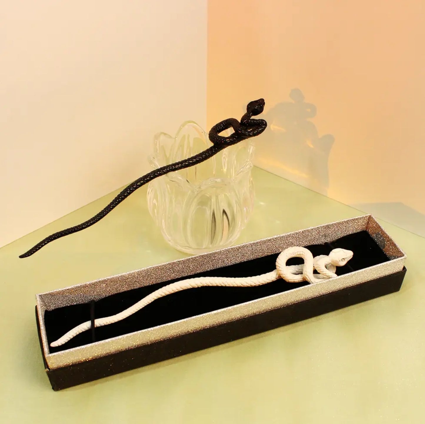 Chic Bai Zhu Snake Twining Hair Stick Hairpin