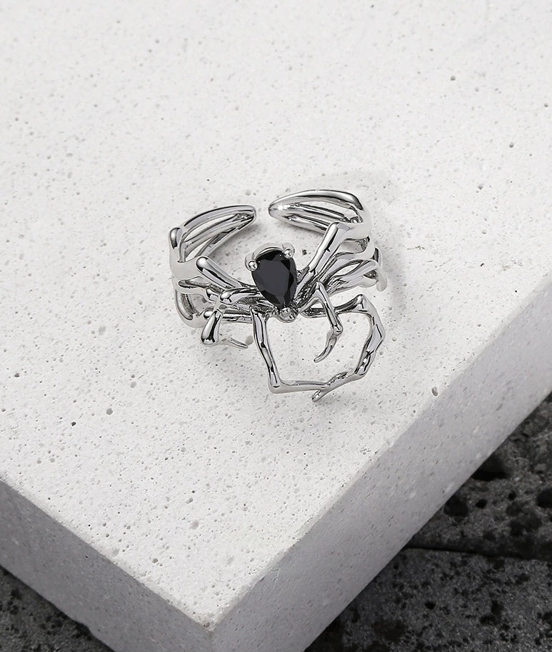 Chic Gothic Spider Ring