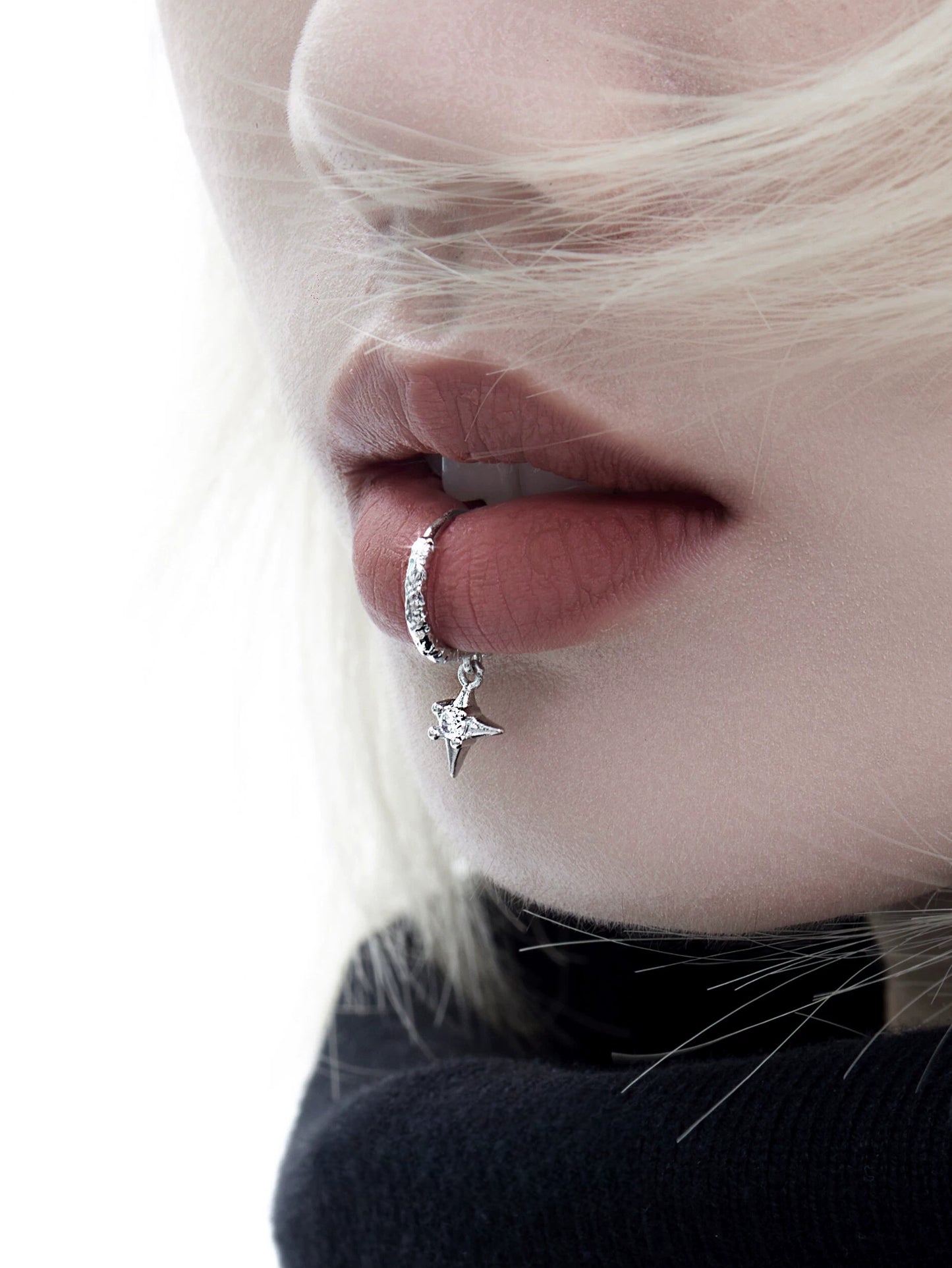 Unisex S925 Silver Star Rhinestone Lip Cuff (no piercing)