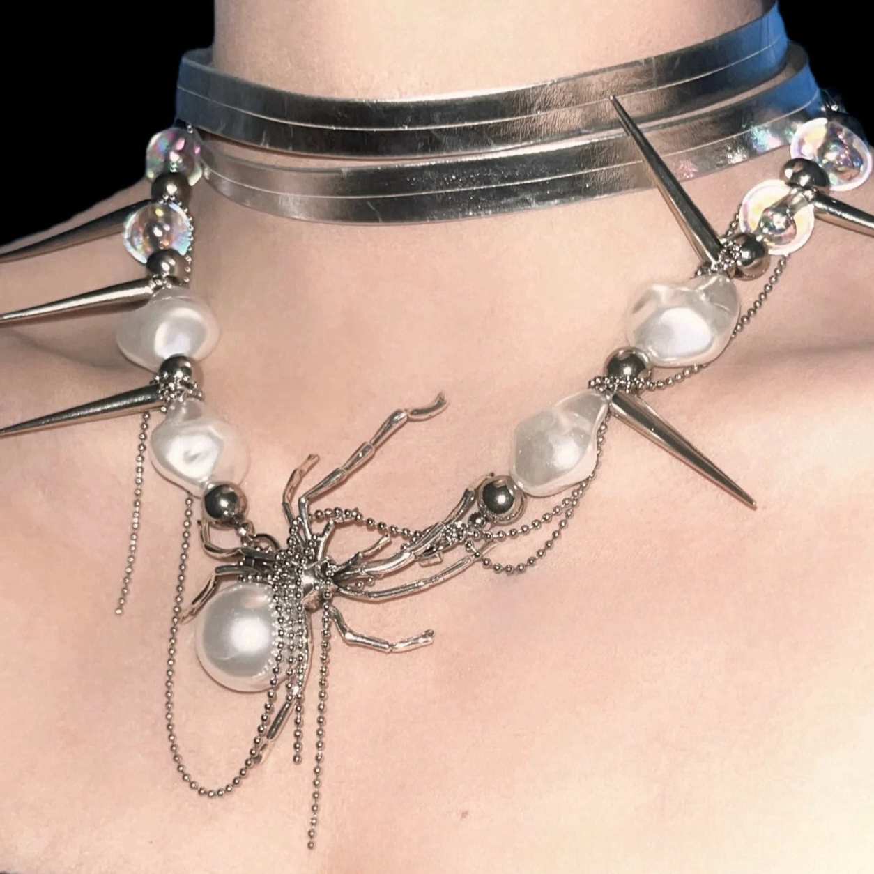 Y2K Punk Spicy Girl White Chic Spider Pearl Necklace Choker