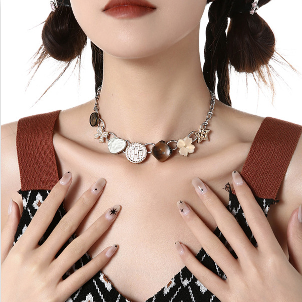 Y2K Retro Button Unique Women Necklace Choker