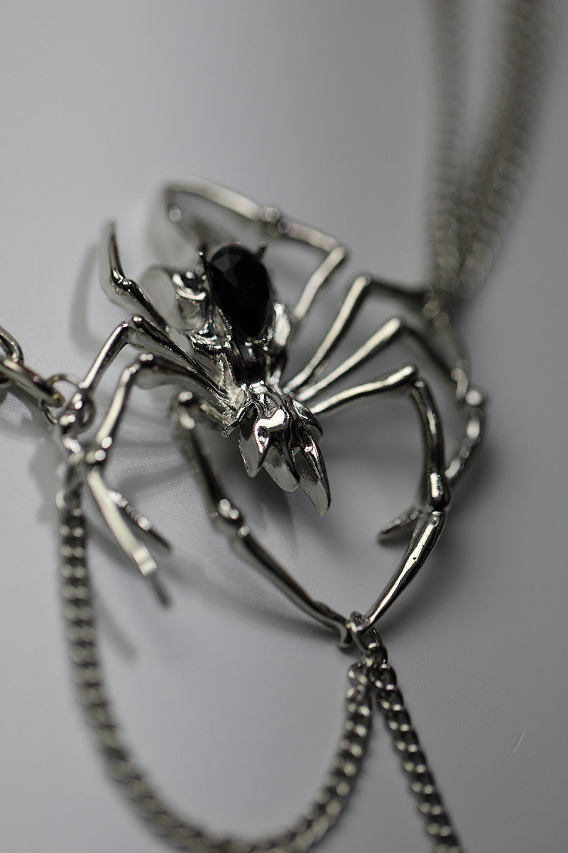 Chic Unisex Silver Spider Necklace