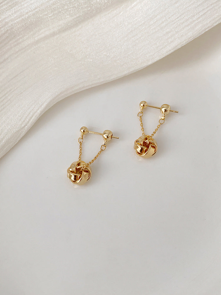 Unique Designer Women Knot Stud Earring