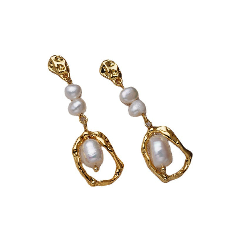 Vintage Women Natural Pearl Golden Metal Stud Earring