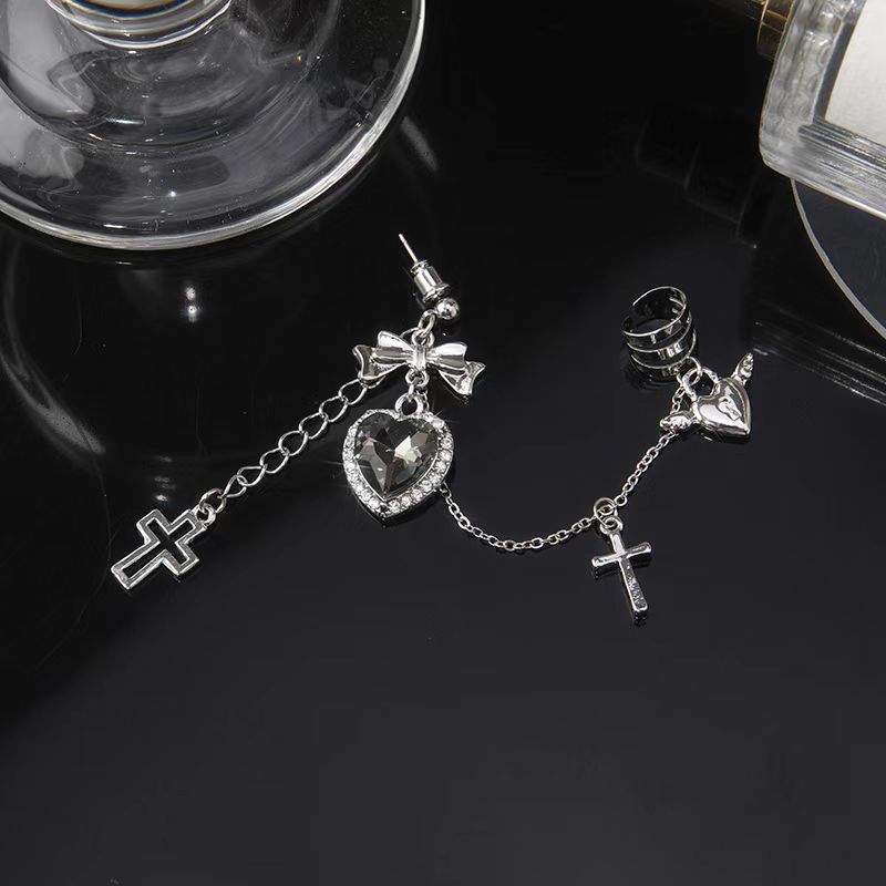 Punk Style Cool Girl Black Heart Cross Earring