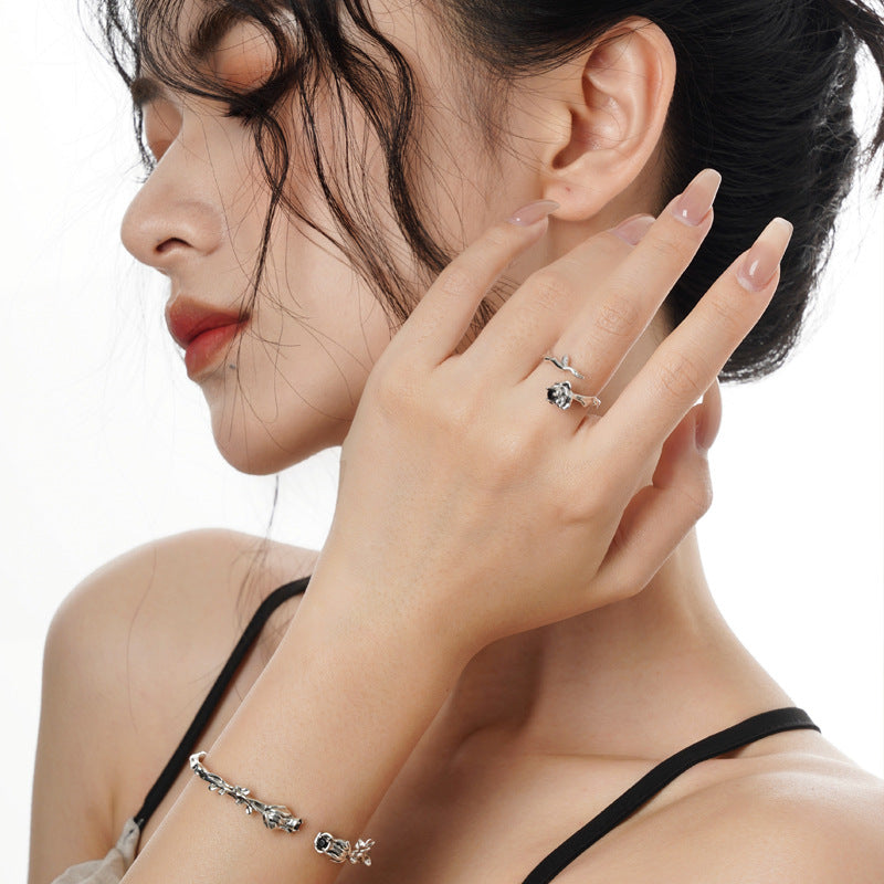 Elegant Black Flower S925 Silver Open Ring