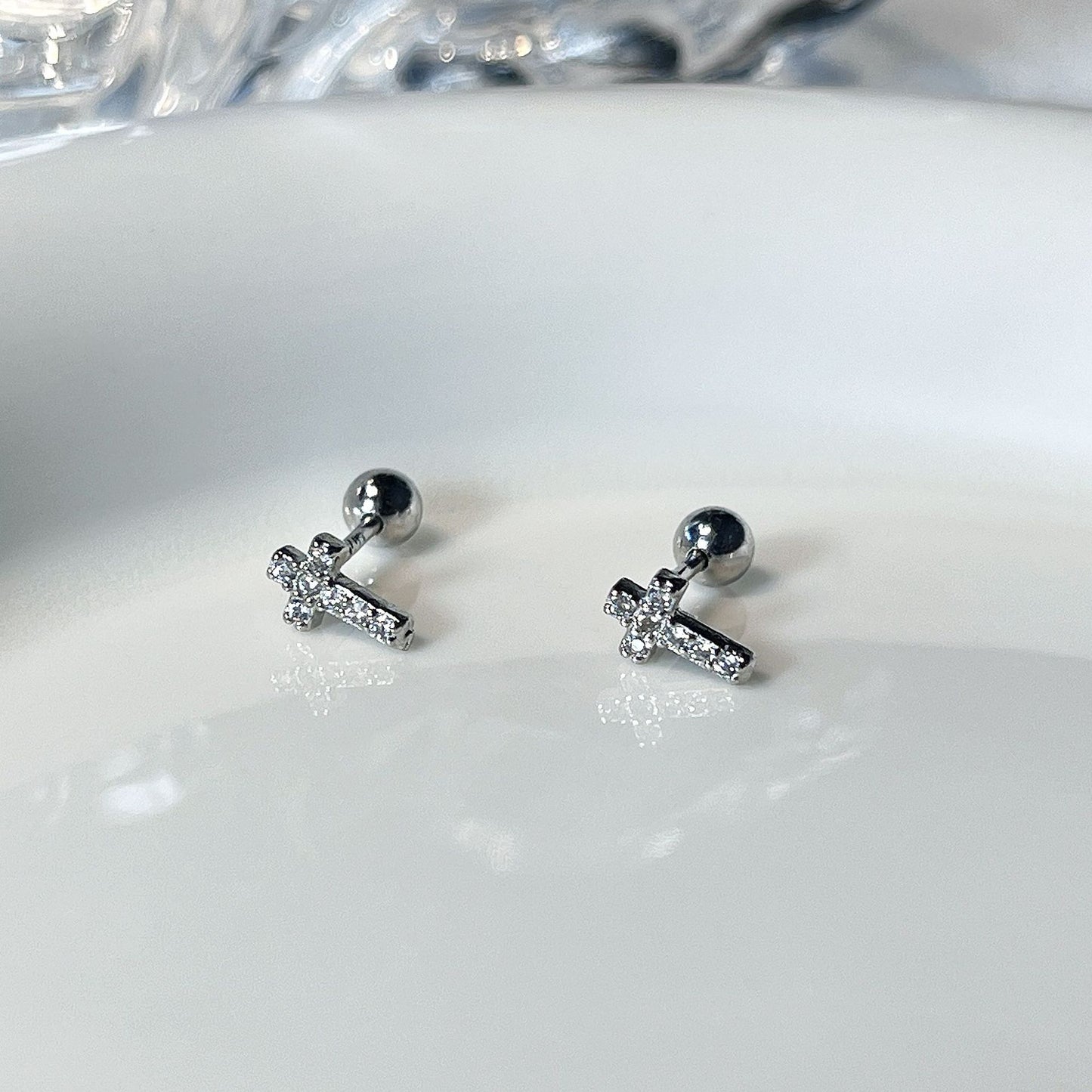 Unisex Chic Mini Cross Zircon Shining Ear Studs