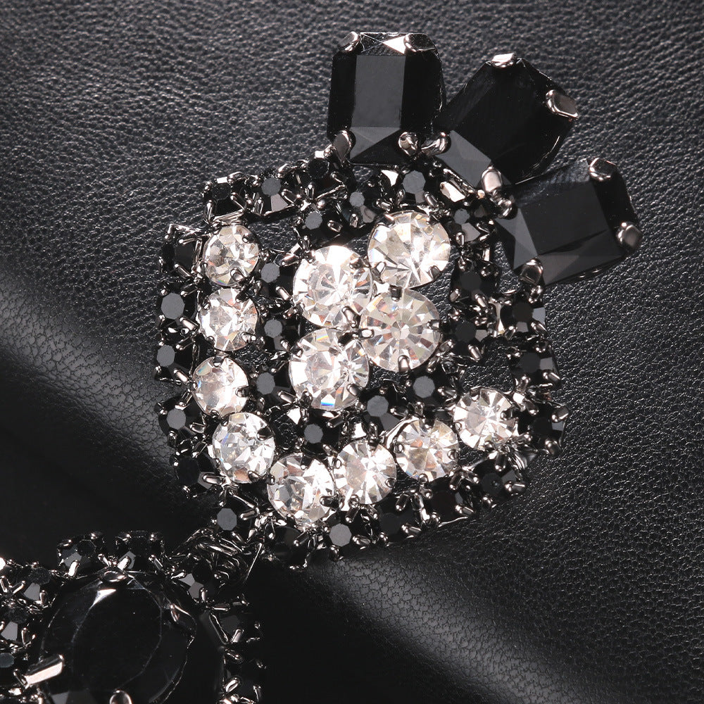 Gorgeous Queen Black Flower Sexy Rhinestone Flower Earring