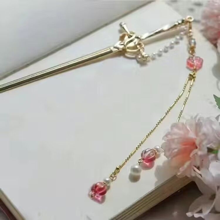 Pretty Designer Flower Tassel Sword Hairpin