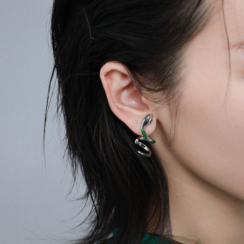 Y2K Chic Green Snake Ear Stud