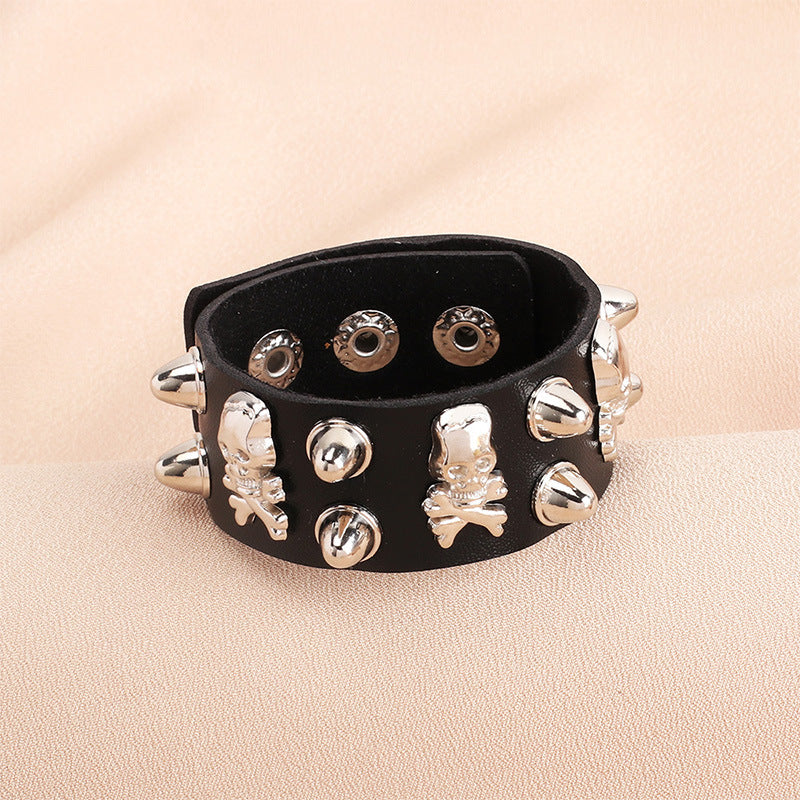 Unisex Punk Bold & Eye-catching Rivet Gothic Bracelet