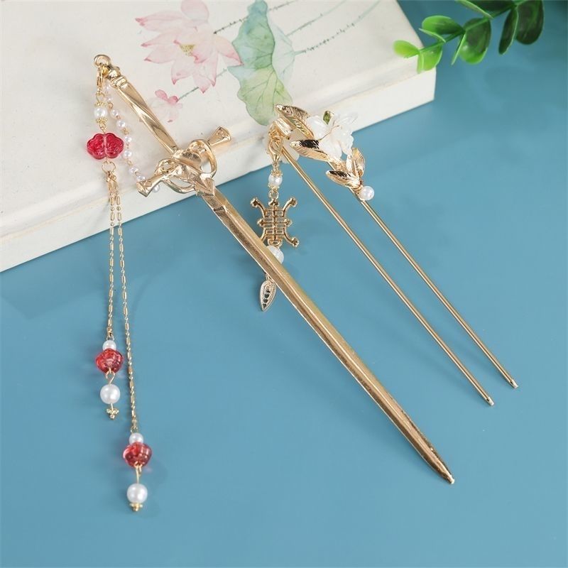 Pretty Designer Flower Tassel Sword Hairpin