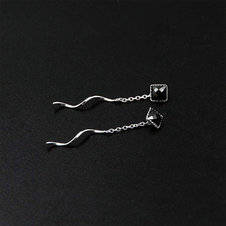 S925 Silver Thread Elegant Wave Black Square Agate Earrings