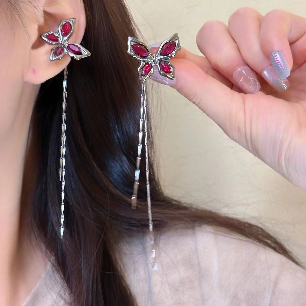 Dark Red Spicy Girl Butterfly Ear Cuff(no ear piercing needed)