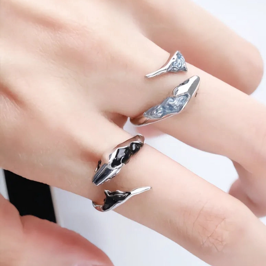 Chic Designer S925 Silver Unisex Glacier Snake Twining Mini Ring