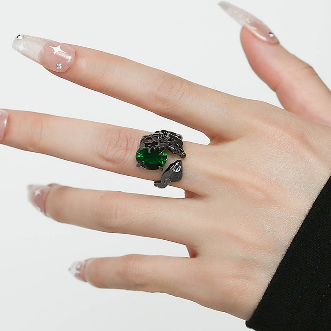 Gothic Dark Style Carved Green Open Ring