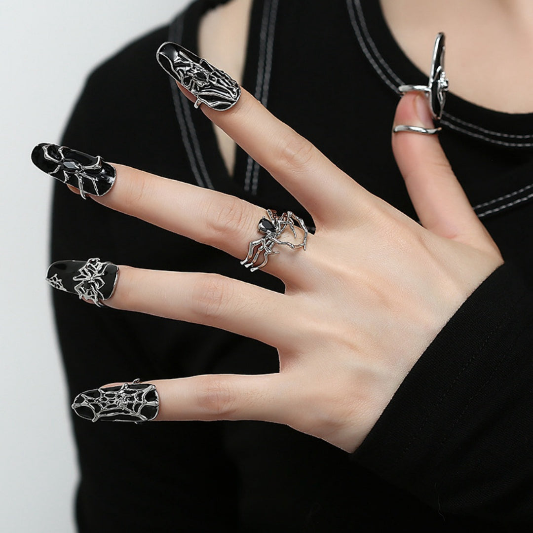 Chic Gothic Spider Ring