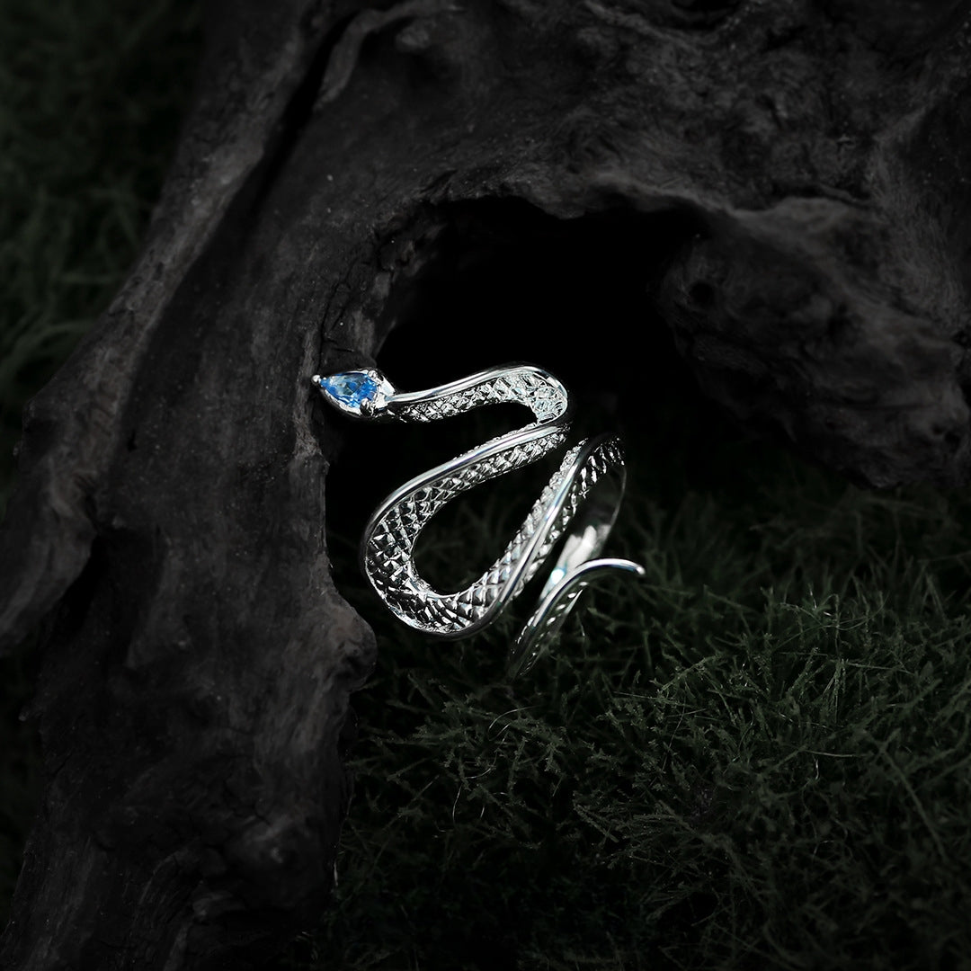 Designer Unisex Snake Twining Ring