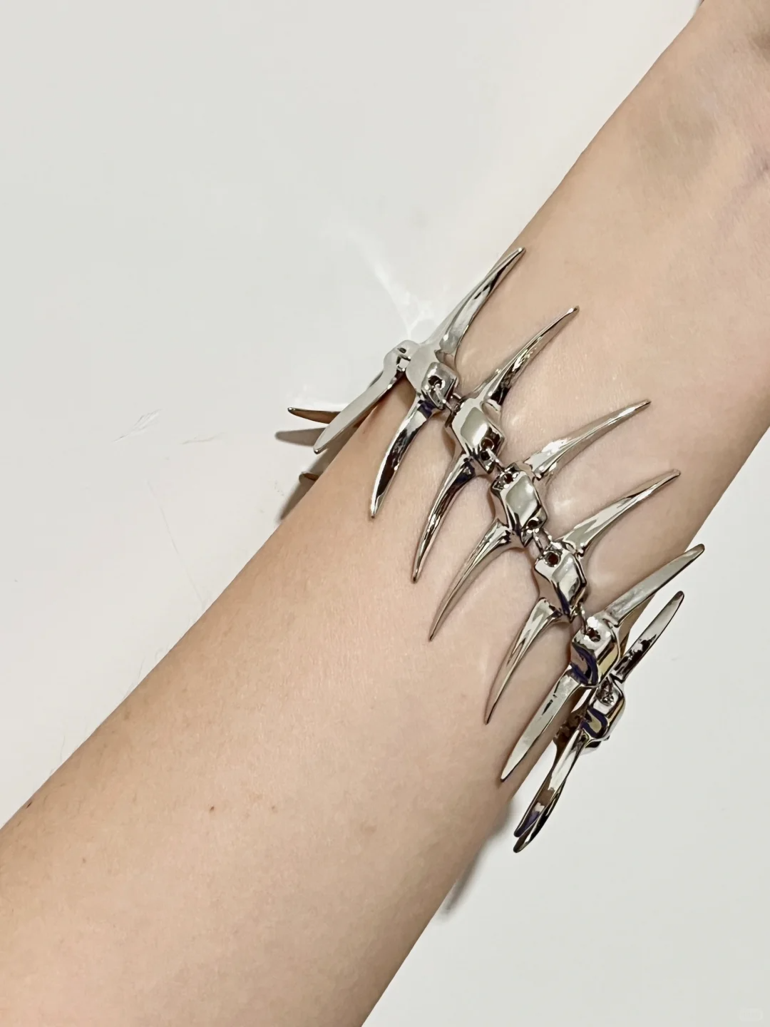 Unisex Chic Silver Thorn Fish Bone Bracelet