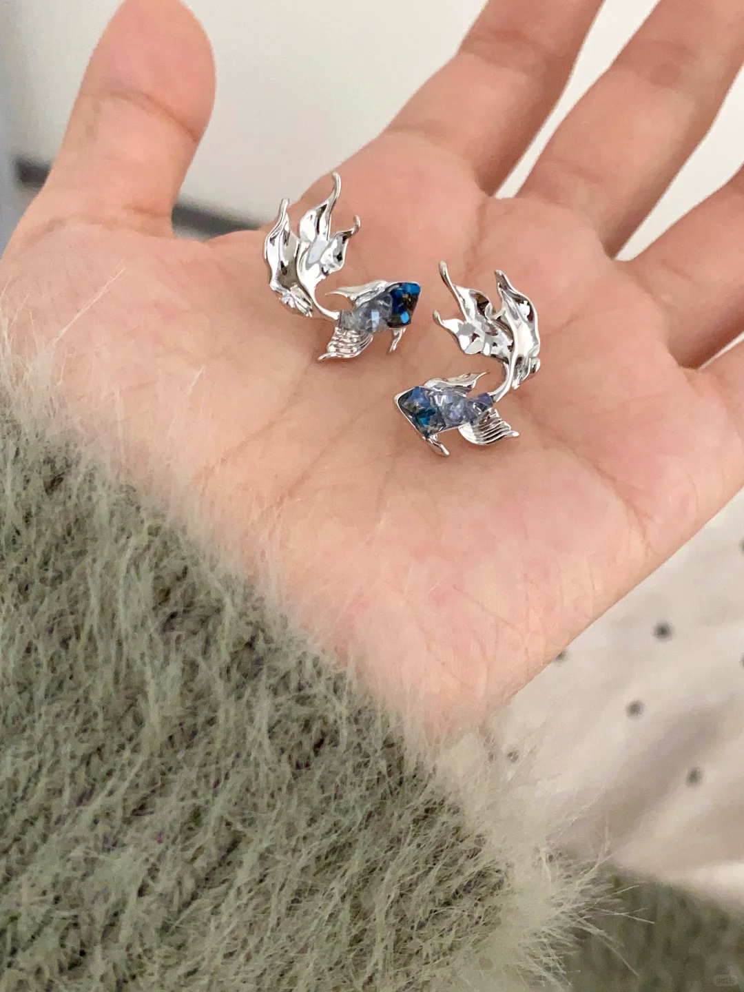 Rafayel Blue Rhinestone Fish Stud Earrings