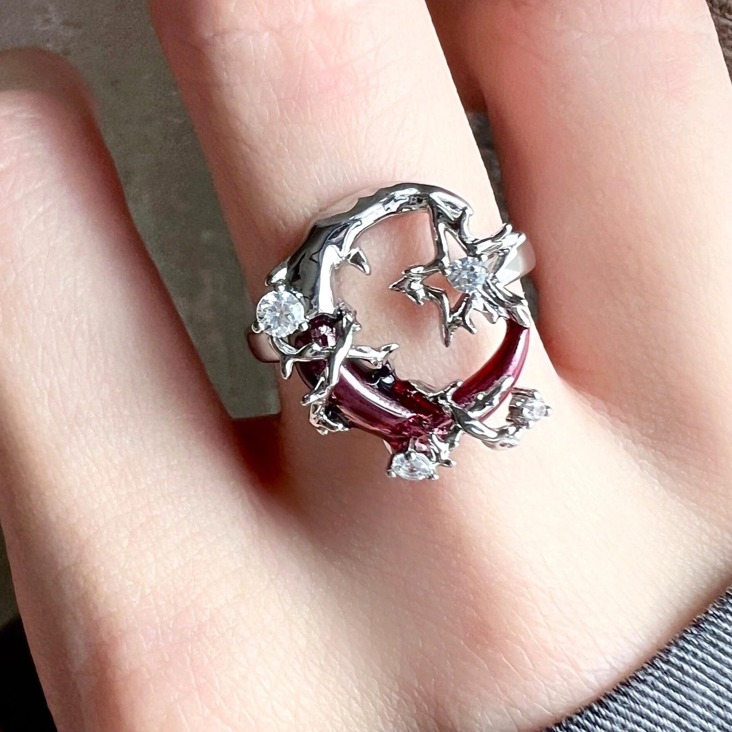 Red Half Moon Metal Shining Star Ring